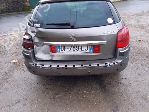 Fuse box PEUGEOT 407 SW (6E_, 6D_) 2.0 HDi 135 | BP22830391E1