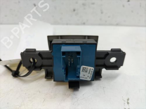 Used Switch Switch PEUGEOT 308 II (LB_, LP_, LW_, LH_, L3_) 1.6 BlueHDi 120 (120 hp) 26741857 26741857