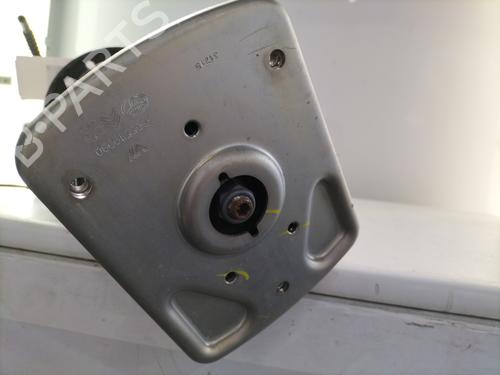 Right front steering knuckle PEUGEOT EXPERT Van (V_) 2.0 BlueHDi 180 | BP29833665M26