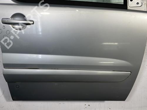 Used Right front door Right front door 24409562 24409562