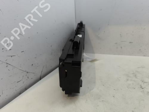 Used Display monitor Display monitor RENAULT SCÉNIC III (JZ0/1_) 1.5 dCi (110 hp) 28499422 28499422