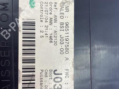 Used Fuse box Fuse box PEUGEOT 307 (3A/C) 1.6 HDi 110 (109 hp) 22836910 22836910