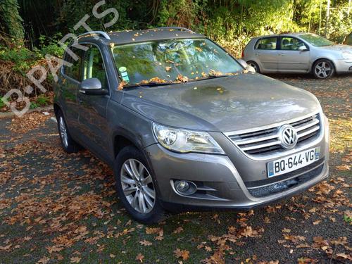Steering column stalk VW TIGUAN (5N_) 2.0 TDI | BP24664089I23 