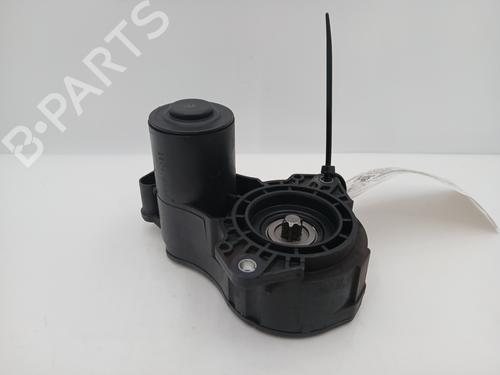 Used Electric handbrake PEUGEOT EXPERT Van (V_) 2.0 BlueHDi 145 (144 hp) 30899169