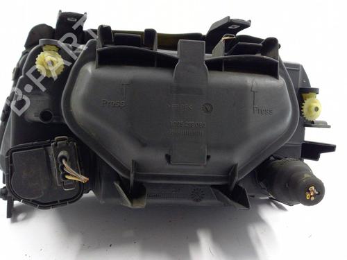Used Right headlight Right headlight AUDI A4 B5 (8D2) 1.9 TDI (110 hp) 22816459 22816459