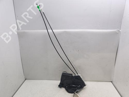 Used Front right lock TOYOTA YARIS (_P13_) 1.5 (NSP131_) (112 hp) 31271724