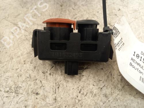 Used Warning switch Warning switch RENAULT MODUS / GRAND MODUS (F/JP0_) 1.5 dCi (FP0G, JP0G) (68 hp) 23849387 23849387