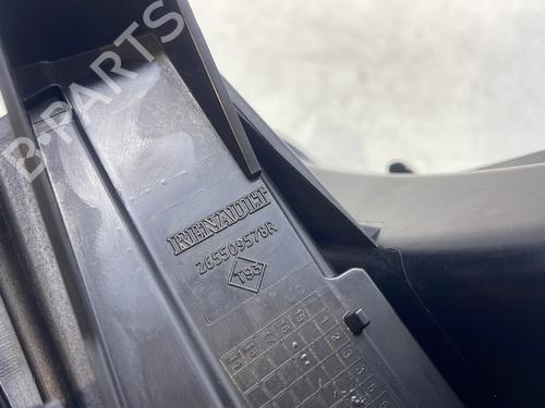 Right taillight RENAULT MEGANE IV Hatchback (B9A/M/N_) 1.5 dCi 110 (B9A3) | BP24854385C35