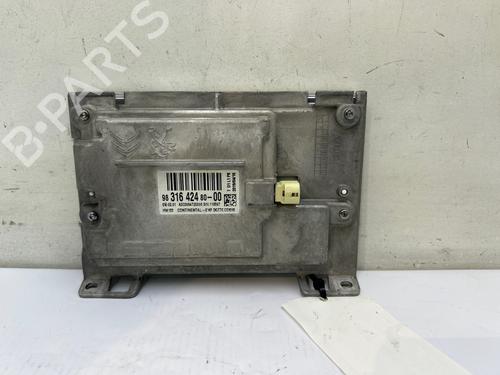 display-monitor-peugeot-2008-i-cu_-2013-38530798 main image