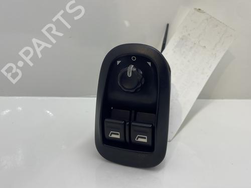 Used Left front window switch Left front window switch PEUGEOT 206 Hatchback (2A/C) 1.4 HDi eco 70 (68 hp) 30647522 30647522