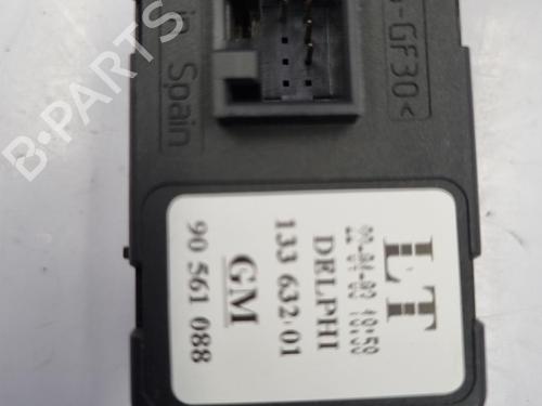 Used Switch Switch OPEL ZAFIRA A MPV (T98) 2.0 DTI 16V (F75) (101 hp) 22827187 22827187