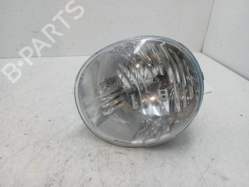 Venstre  Fortil Tågelygte TOYOTA RAV 4 II (_A2_) 2.0 D 4WD (CLA20_, CLA21_, CLA20R, CLA21R) (116 hp) 31582117