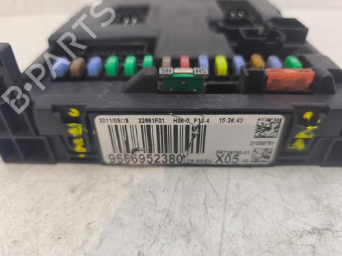 Fuse box CITROËN C3 Picasso (SH_) 1.6 HDI 90 | BP28080392E1 