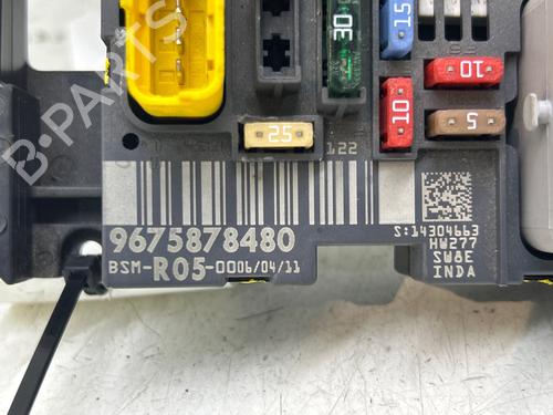 Fuse box PEUGEOT 308 CC (4B_) 2.0 HDi | BP37416103E1 - Image 3
