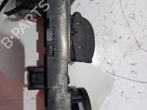 Used Left front window switch Left front window switch FORD FOCUS C-MAX (DM2) 2.0 TDCi (133 hp) 22847555 22847555