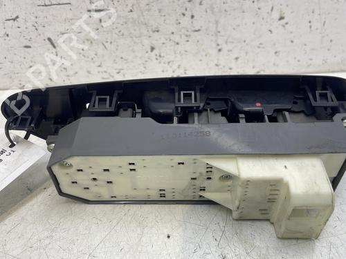 Used Switch Switch TOYOTA AURIS (_E15_) 1.4 D-4D (NDE150_, NDE150R) (90 hp) 27971740 27971740