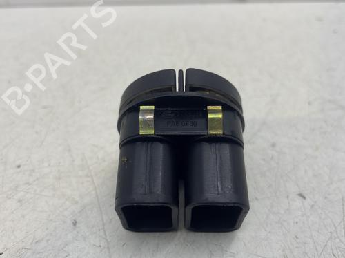 Used Left front window switch Left front window switch FORD FIESTA IV (JA_, JB_) 1.8 D (60 hp) 29339018 29339018