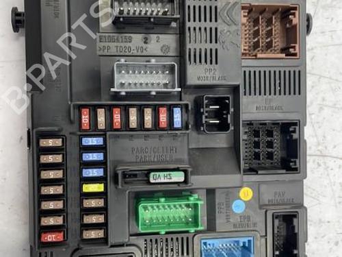 Used Fuse box Fuse box PEUGEOT 208 I (CA_, CC_) 1.6 HDi (92 hp) 22832990 22832990