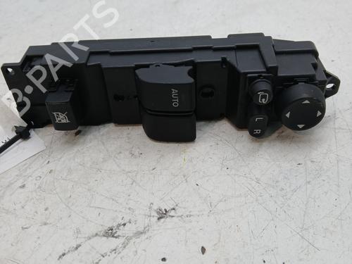 BP31581915I27 main image