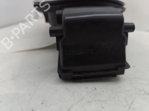 fuel-flap-renault-megane-iv-hatchback-b9amn_-2015-29619423 main image