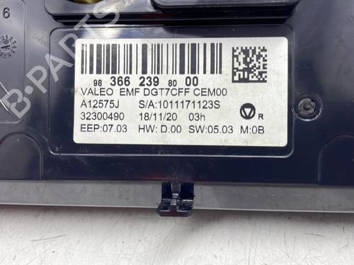 Used Display monitor Display monitor PEUGEOT 208 II (UB_, UP_, UW_, UJ_) 1.2 PureTech 75 (75 hp) 31695184 31695184