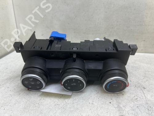 climate-control-renault-trafic-iii-van-fg_-2014-40516136 main image