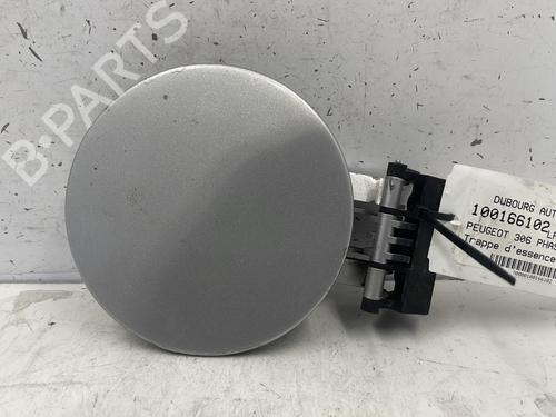 Used Fuel flap PEUGEOT 306 Hatchback (7A, 7C, N3, N5) 1.4 (75 hp) 23829158