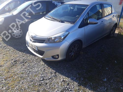 Brugte TOYOTA YARIS (_P13_) 1.3 (NSP130_, NSP130) (99 hp) 4435622