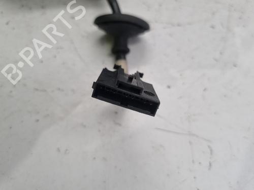 Used Left mirror OPEL ZAFIRA / ZAFIRA FAMILY B (A05) 1.9 CDTI (M75) (100 hp) 22827494