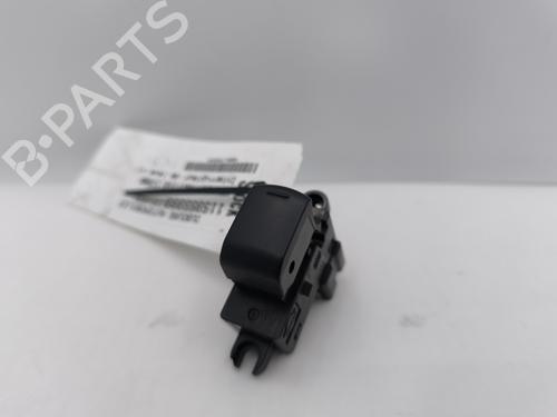 Used Right rear window switch NISSAN NOTE (E11, NE11) 1.5 dCi (86 hp) 30744936