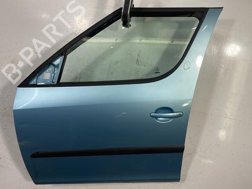 Used Left front door SKODA ROOMSTER (5J7) 1.6 TDI (90 hp) 24197003