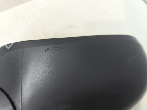 right-mirror-bluecar-blueutility-2011-26957466 main image