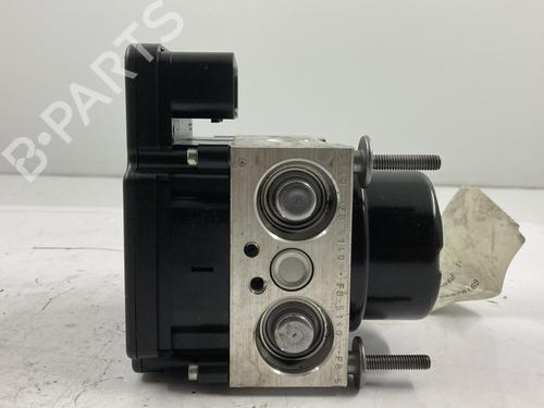 Used ABS pump ABS pump TOYOTA YARIS (_P13_) 1.4 D (NLP130_, NLP130) (90 hp) 22816929 22816929