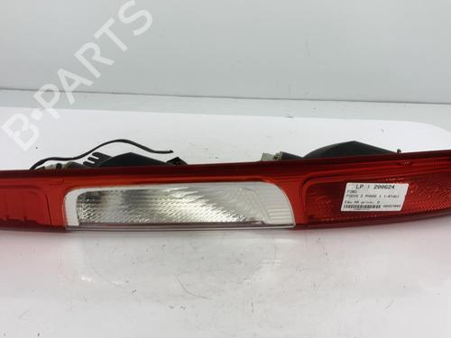Used Right taillight Right taillight 22815951 22815951