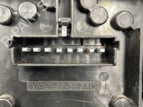 Used Lamp holder Lamp holder RENAULT CLIO I (B/C57_, 5/357_) 1.2 (B/C/S57A, B/C57S, 5/357F, 5/357J, 5/357L, 5/357R) (58 hp) 22834845 22834845