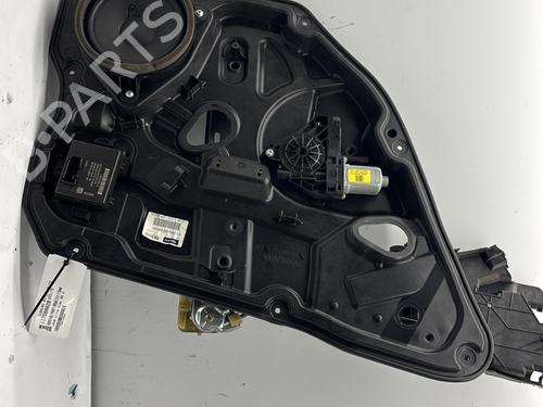 Used Rear left window mechanism VOLVO V60 I (155) D3 / D4 (163 hp) 30904859