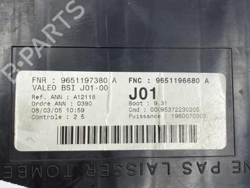 Fuse box PEUGEOT 307 (3A/C) 1.6 16V | BP23023090E1