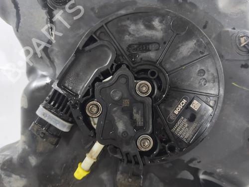 adblue-tank-renault-trafic-iii-van-fg_-2014-39600367 main image