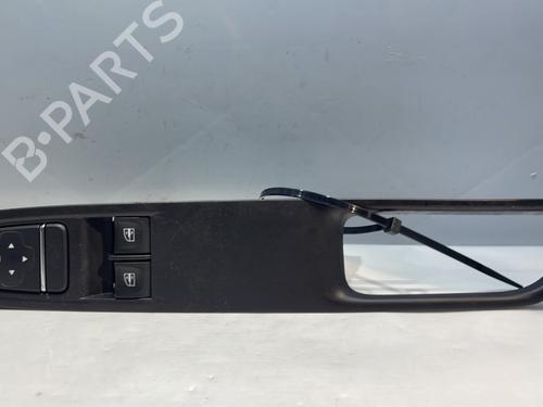 Used Left front window switch RENAULT CLIO IV (BH_) 1.5 dCi 75 (75 hp) 30701211