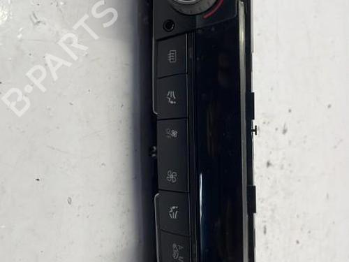 Used Climate control BMW 1 (F20) 116 d (116 hp) 22838772