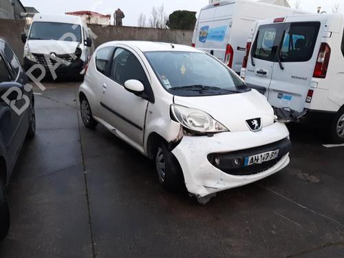 Right front door PEUGEOT 107 (PM_, PN_) 1.0 | BP22834877C3 