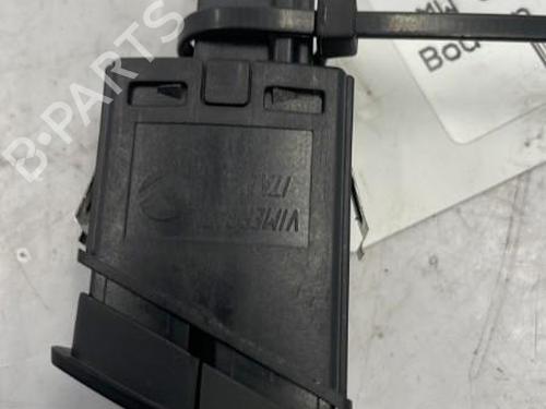 Used Warning switch Warning switch BMW 1 (F20) 116 d (116 hp) 22831938 22831938