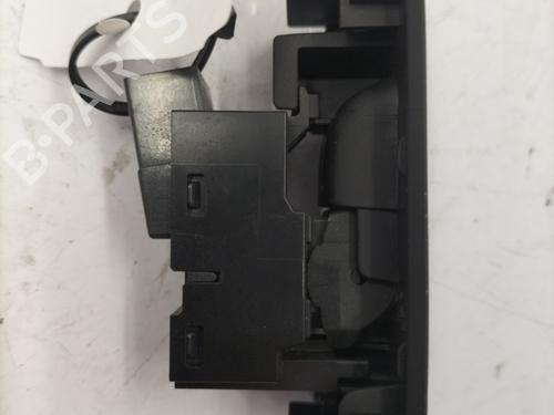 Used Right front window switch Right front window switch VOLVO V40 Hatchback (525) D2 (114 hp) 22846774 22846774