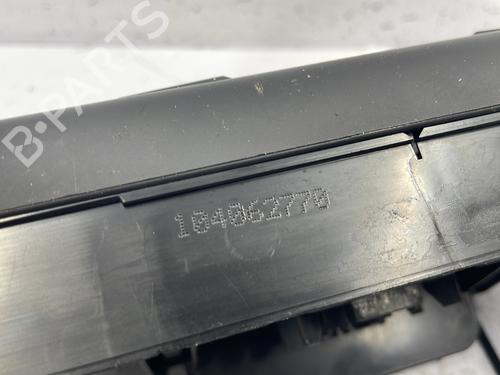 climate-control-audi-q3-8ub-8ug-2011-2012-2013-2014-2015-2016-2017-2018-2019-2020-25120481 main image