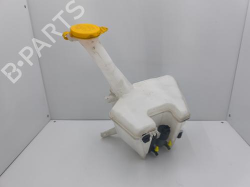 Used Windscreen washer tank TOYOTA YARIS (_P13_) 1.5 (NSP131_) (112 hp) 30904865