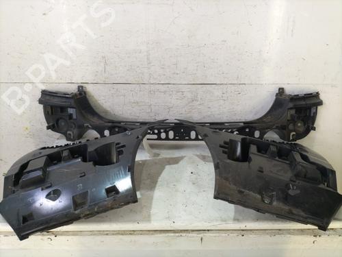 Used Rear bumper bracket BMW 5 (F10) 518 d (150 hp) 30904853