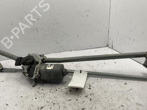 Used Front wiper motor RENAULT MASTER III Van (FV) 2.3 dCi 170 FWD (FV0L) (170 hp) 22847754