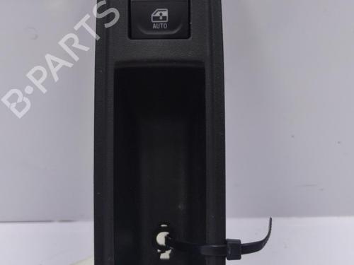 Used Left rear window switch Left rear window switch RENAULT CLIO V (B7_) 1.0 TCe 100 (B7MT) (101 hp) 22828595 22828595