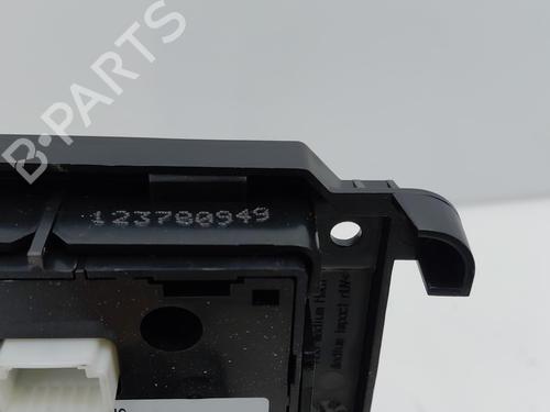 Switch RENAULT MEGANE III Hatchback (BZ0/1_, B3_) 1.2 TCe (BZ16, BZ28) | BP36520393I30 - Image 3