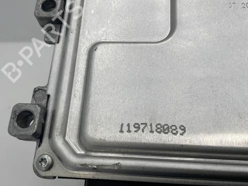 Used Engine control unit (ECU) Engine control unit (ECU) CITROËN C3 III (SX) 1.2 VTi 82 (82 hp) 32008933 32008933